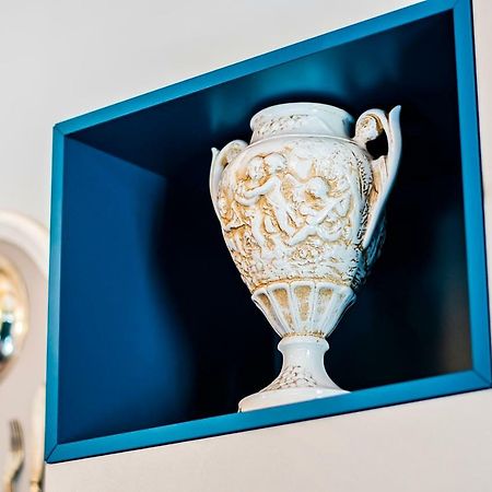 Oltrarno Lily Suite Флоренция Экстерьер фото